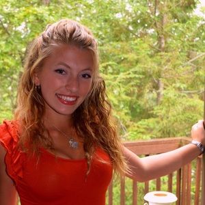 Meet your Posher, Natalie